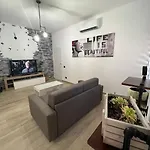 Cinque Terre Hub Luxury In 펜션 *